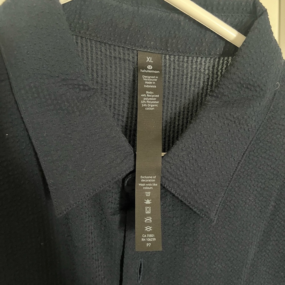 Lululemon Short Sleeve Shirt - Picture 2 of 5